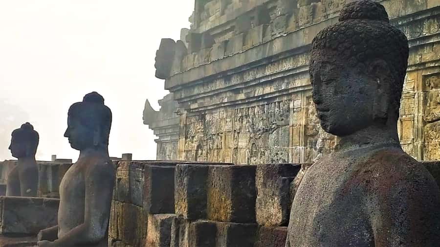 Yogyakarta: Borobudur Half-Day Tour with Climb up Access - Local guide quality: why the explanation part matters at Borobudur