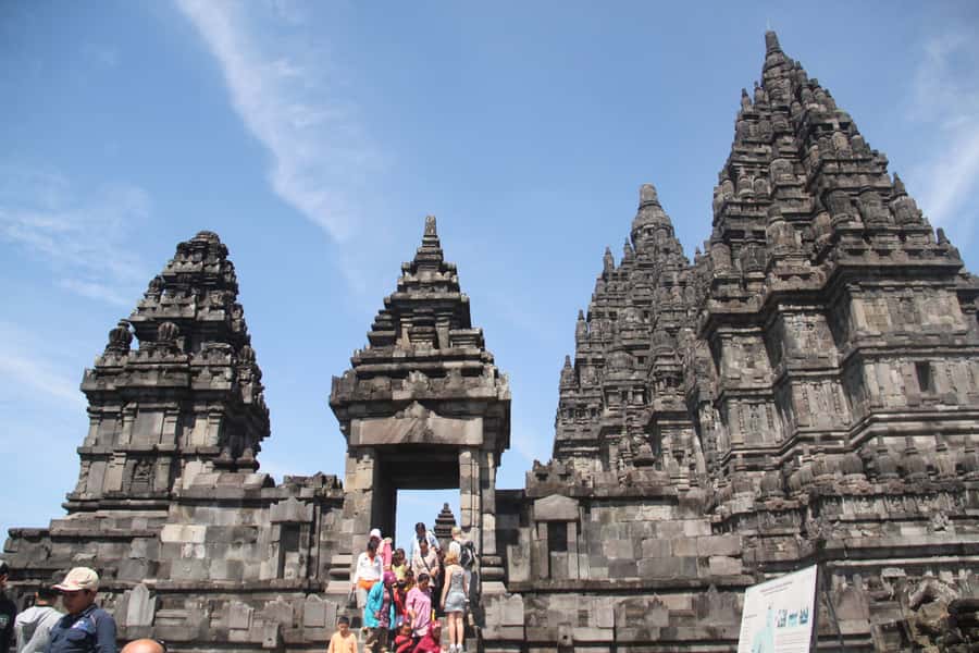 Yogyakarta: Borobudur Sunrise (Climb-up Assured) & Prambanan - Which Option Fits You Best