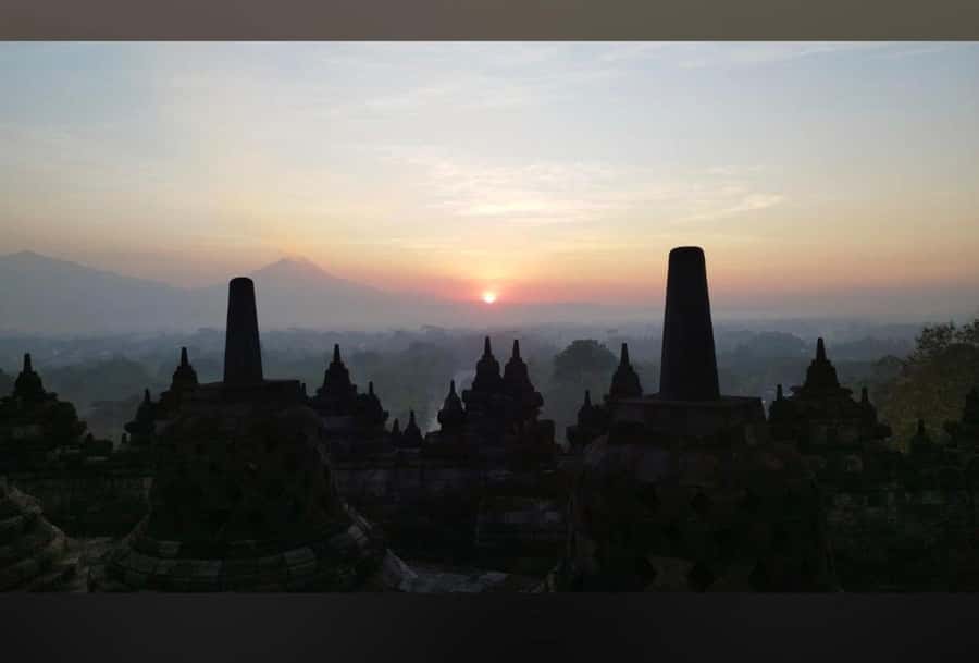 Yogyakarta: Borobudur Sunrise Climbup guarantee & prambanan - FAQ