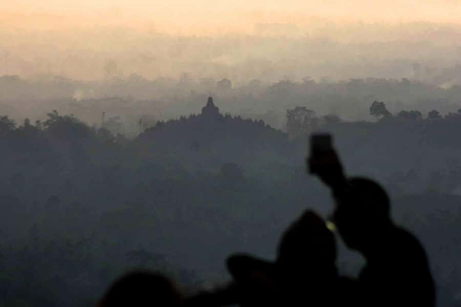 yogyakarta: Borobudur sunrise, Merapi volcano & Prambanan - Borobudur sunrise-to-temple flow: UNESCO scale plus a guided route