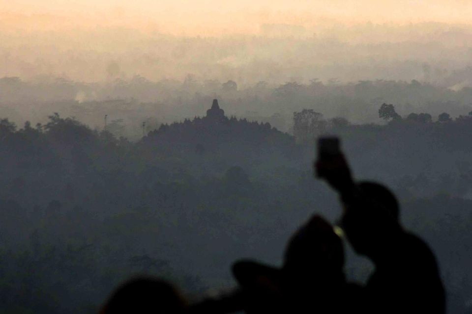 yogyakarta: Borobudur sunrise, Merapi volcano & Prambanan - Mount Merapi by 4x4 Jeep: the fun part, plus the reality check
