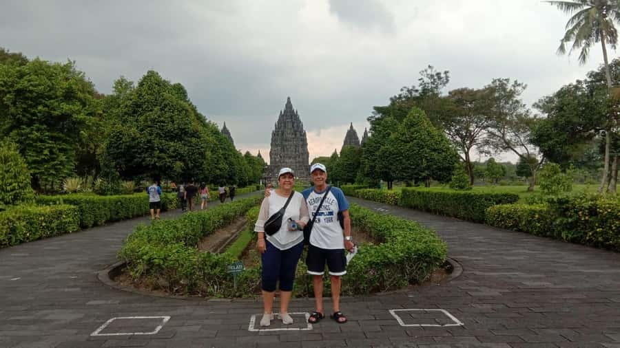 Yogyakarta: Borobudur Sunrise & Prambanan with Temples climb - What to bring so the day feels smooth