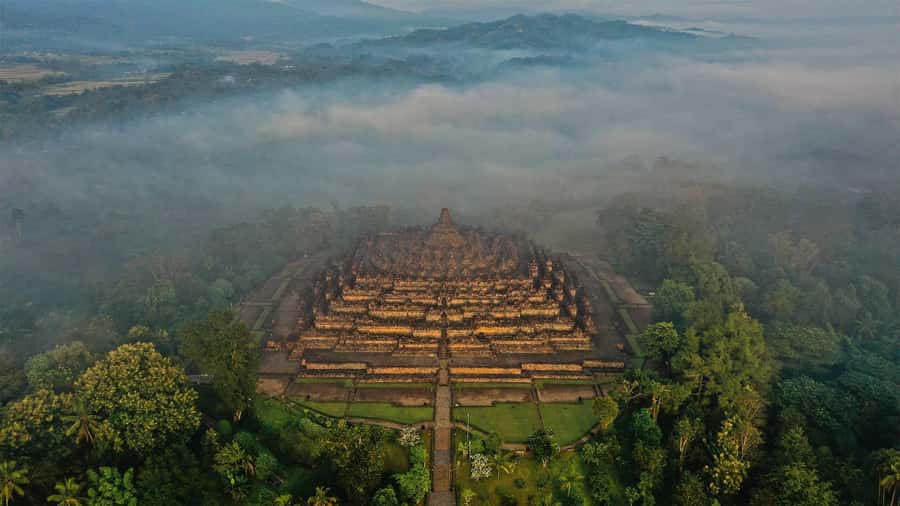 Yogyakarta: Borobudur sunrise(guarantee climb up)& Prambanan - Why Borobudur Sunrise plus Prambanan Feels Like Two Different Worlds