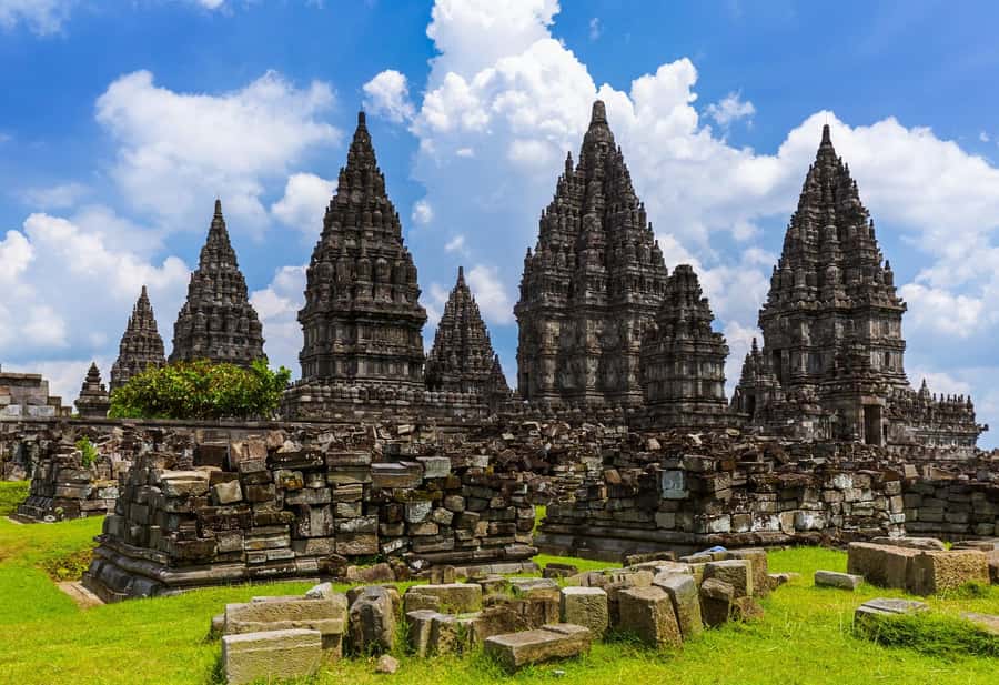 Yogyakarta: Borobudur sunrise(guarantee climb up)& Prambanan - Borobudur Climb-Up: Full Access and the “Stone Story” Effect
