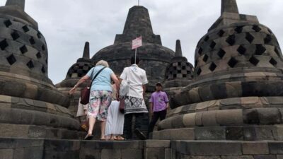 Yogyakarta: Borobudur sunset(guarantee climb up) & Prambanan - Starting in Yogyakarta: Pickup That Actually Matches Where You Stay