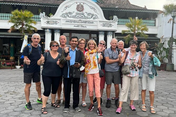 Yogyakarta: Borobudur Top Access & Prambanan Temple Private Tour - Stop 1: Borobudur Temple in 90 Minutes