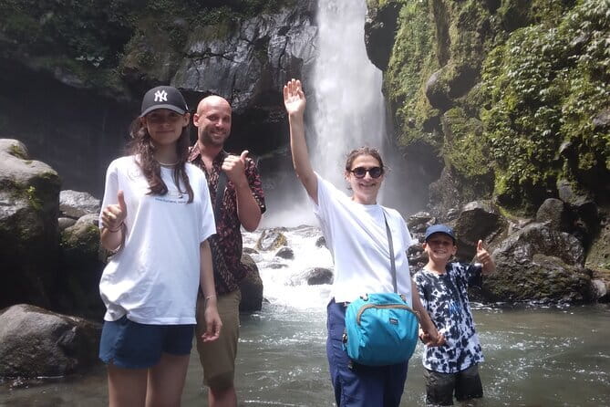 Yogyakarta: Borobudur Top Access (Ticket Assistance) & Selogriyo - Private Transport + English-Speaking Driver: The Comfort Factor