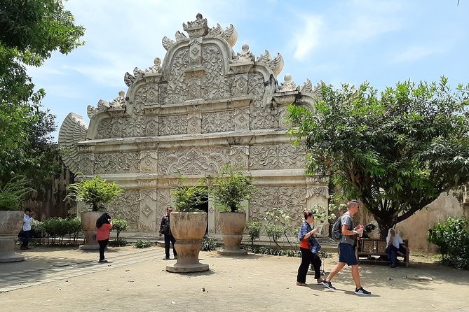 Yogyakarta City tour and Ijo Temple Sunset - Price and value: what $65 per group really buys