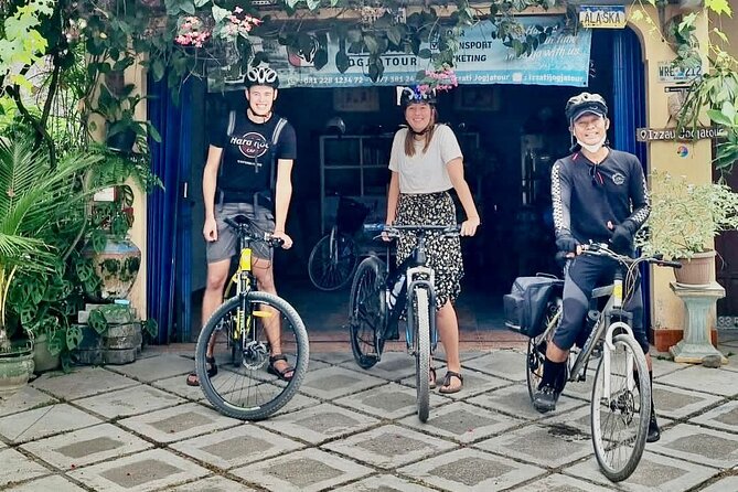 Yogyakarta Cycling Tour Around the Villages and Fish Farm - Getting Started at Izzati Jogjatour: Bikes, Helmets, and a Real Warm-Up