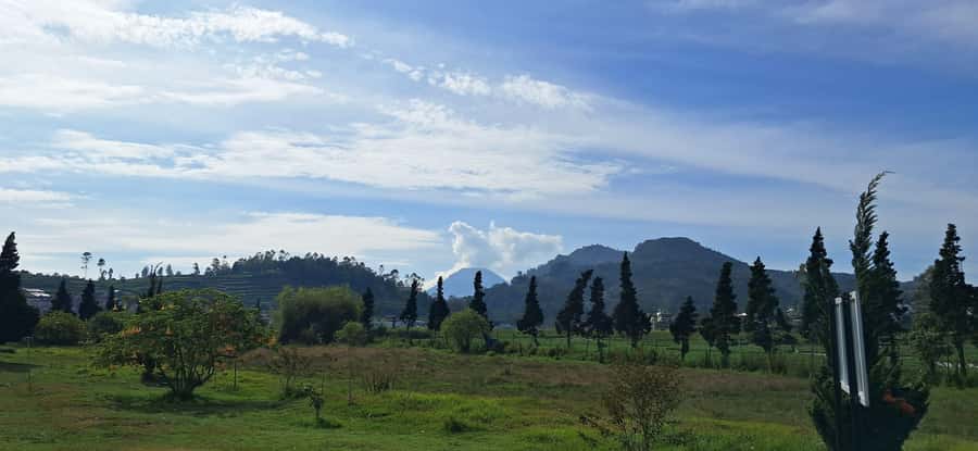 Yogyakarta : Dieng Plateau Tour (Natural Beauty of Java) - Arjuna Temple: small ruins with strong atmosphere