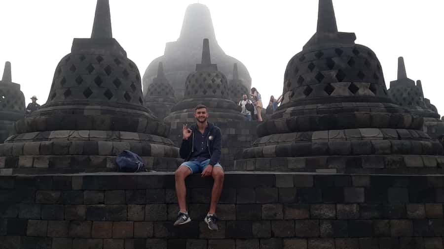 Yogyakarta Experience one day tour Borobudur and Prambanan - A calm, structured day between two ancient kingdoms
