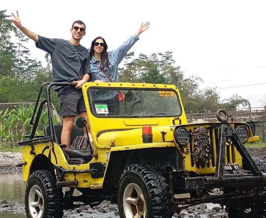 Yogyakarta: Explore Merapi using Safari Jeep with Pickup - English guide support: what you’re paying for beyond the Jeep