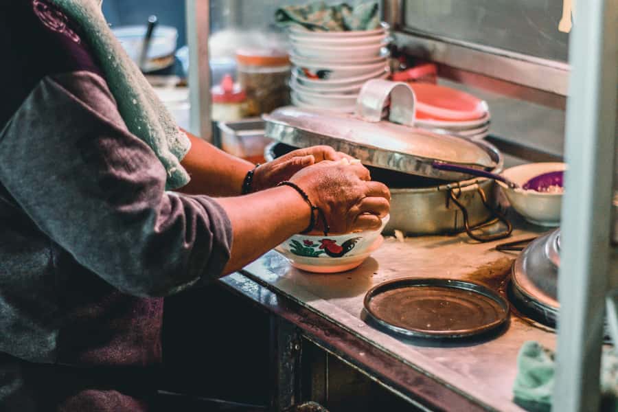 Yogyakarta: Guided City Walk and Food Tour - The night’s stretch of snacks, dessert, games, and a bike-style segment