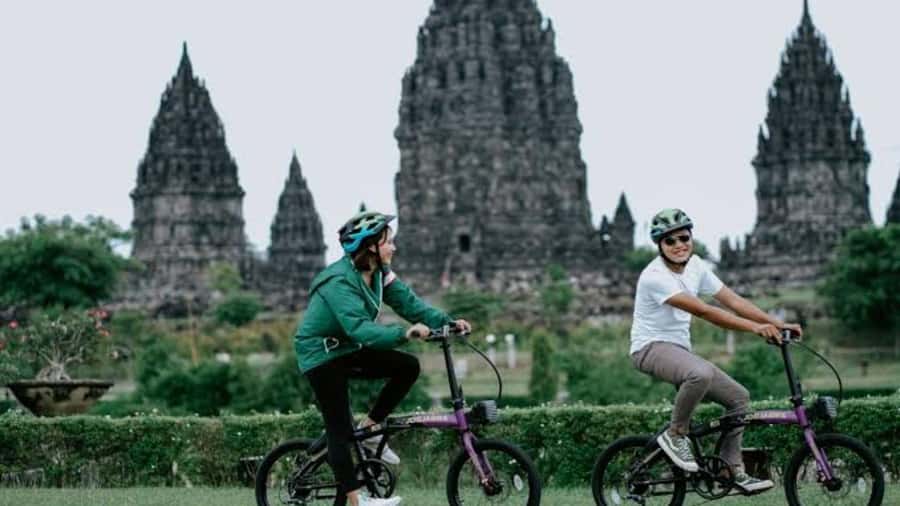 Yogyakarta: Half-Day Guided Bike City Tour - Spesial AyamPresto ONI to Malioboro: How This 3-Hour Ride Really Flows