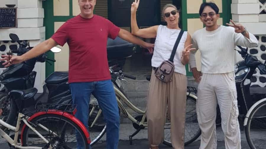 Yogyakarta: Half-Day Guided Bike City Tour - Malioboro Street Finish: Snack-Sized Street Life with a Relaxed Cruise