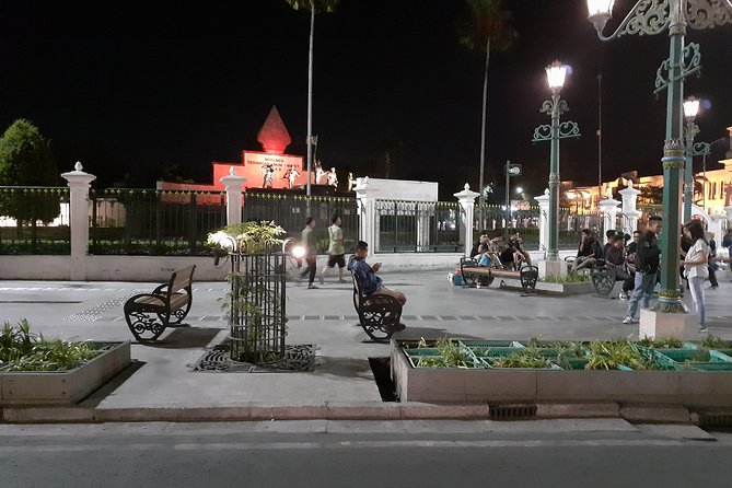 Yogyakarta Historical and Food Tour - The guide matters: personality, stories, and the food-nerd factor