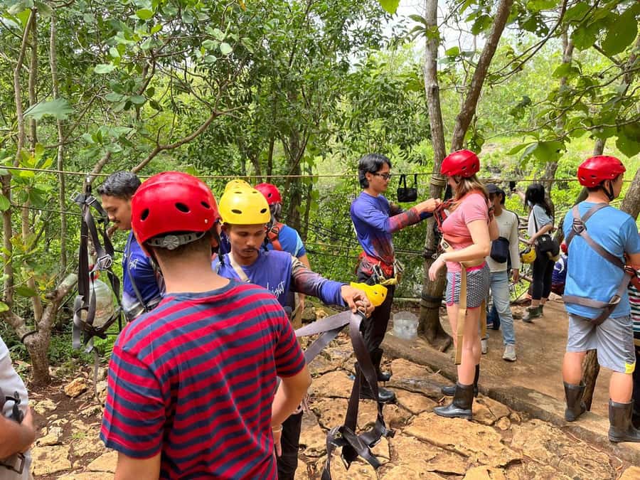 Yogyakarta: Jomblang and Pindul Caves Tour with Lunch - Jomblang Cave: almost 60 meters down, with sunlight you can actually see