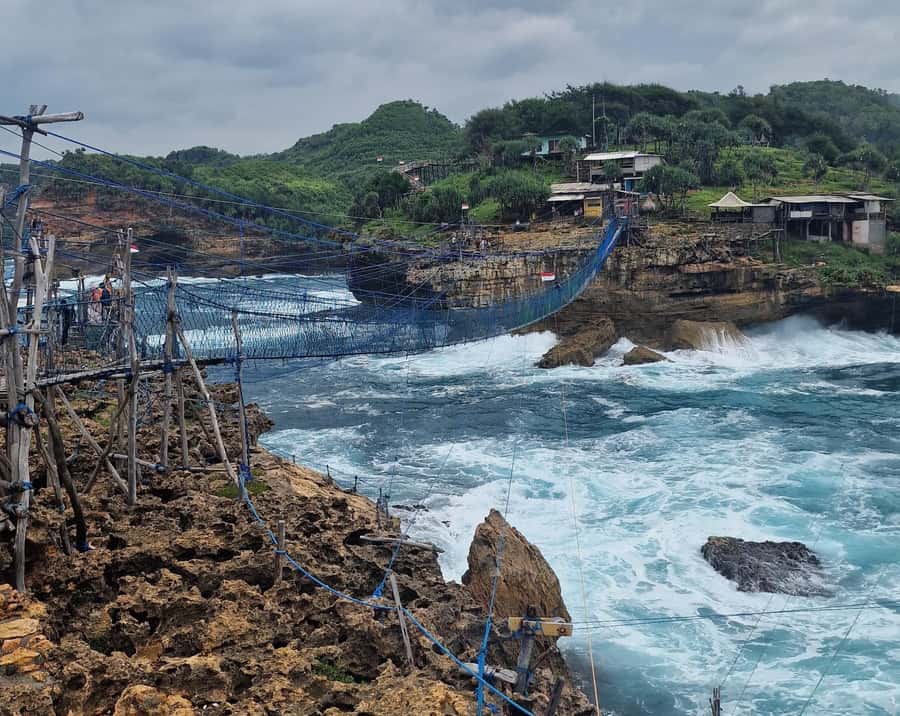 Yogyakarta: Jomblang Cave and Timang Beach - Lunch at Jomblang: Fuel That Actually Matters