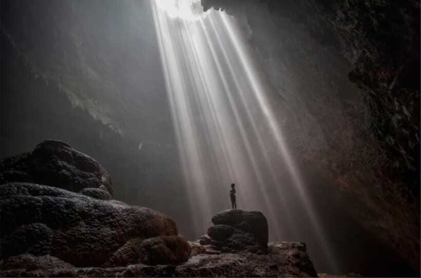 Yogyakarta: Jomblang Cave Day Trip with Pickup and Entry Fee - Lunch, Water, and the Small-Group Pace