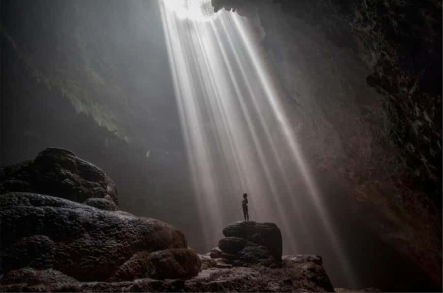 Yogyakarta: Jomblang Cave Day Trip with Pickup and Entry Fee - Hotel Pickup and the Ride Through Yogyakarta Traffic