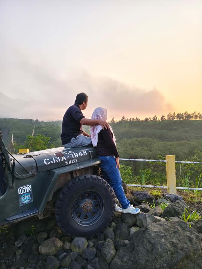 Yogyakarta: Merapi Jeep & Magelang Rafting - Guides and Safety: Why Their Style Matters