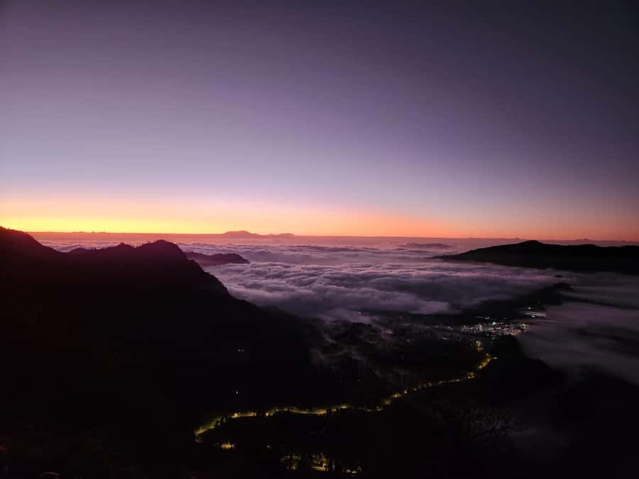 Yogyakarta: Mount Bromo Ijen with Train & Bali drop-off - Ijen sunrise or blue fire: the hike where guidance matters