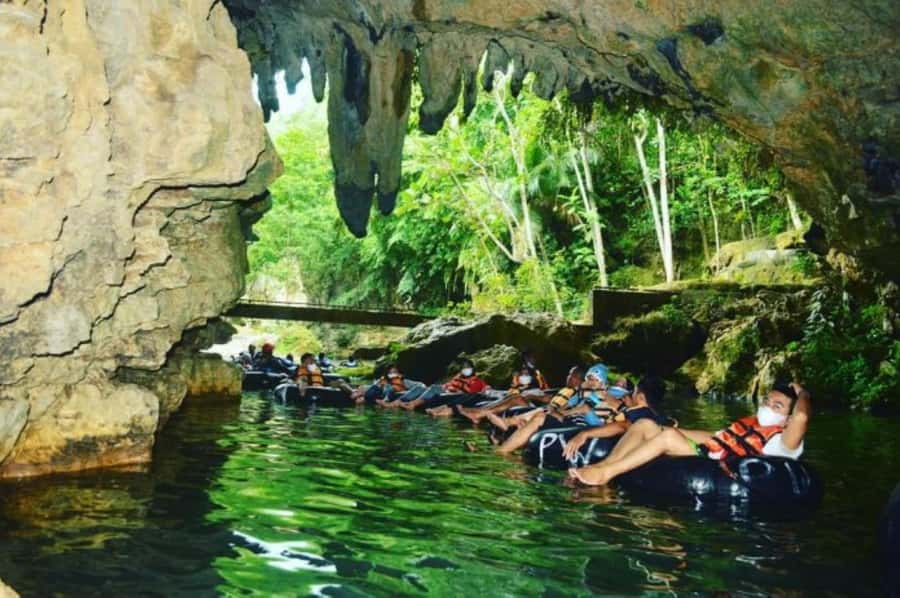 Yogyakarta: Mount Merapi Sunrise, Jomblang &Pindul Cave Tour - Pindul Cave tubing and the Oyo River waterfall finish