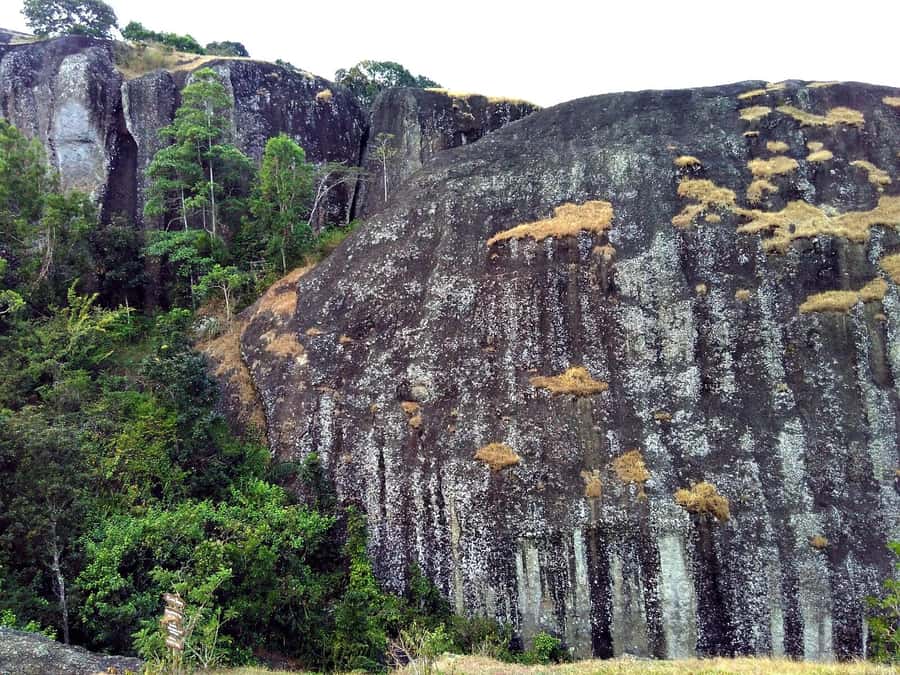 Yogyakarta: Nglanggeran ancient volcano & Pindul cave tour - Pindul Cave with a donut boat: the spring float that feels different