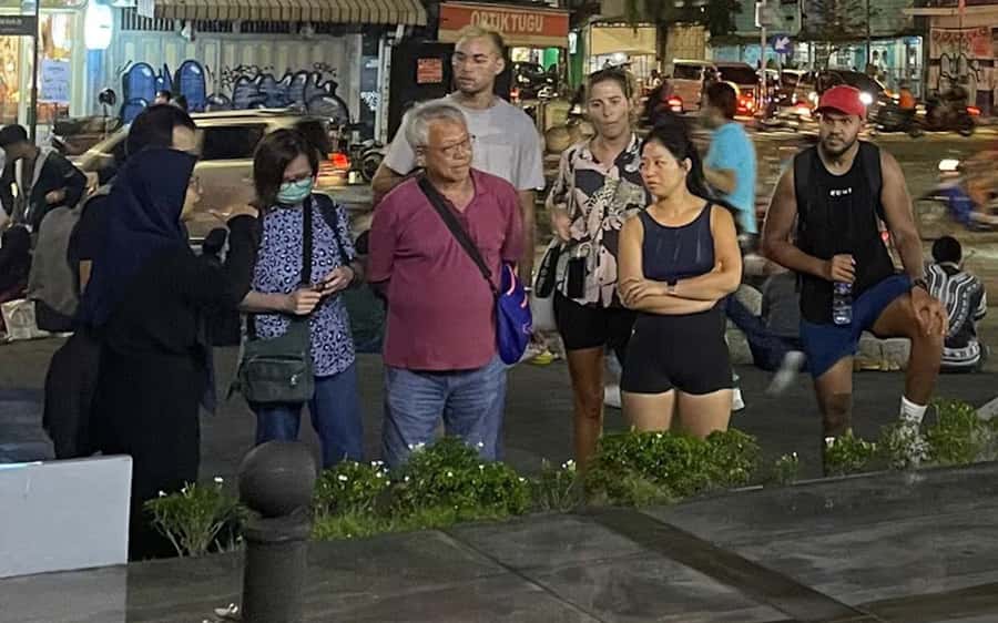 Yogyakarta: Nighttime Walk and Food Tour - Why This Night Food Tour Works So Well in Yogyakarta