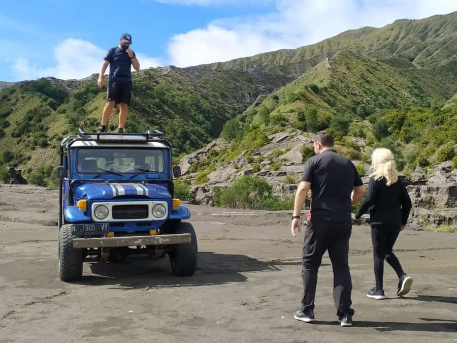 Yogyakarta or Bali: 4D3N Tumpak Sewu Bromo Ijen Trip - Day 4: Ijen blue fire sunrise trek and the ferry/Surabaya finish