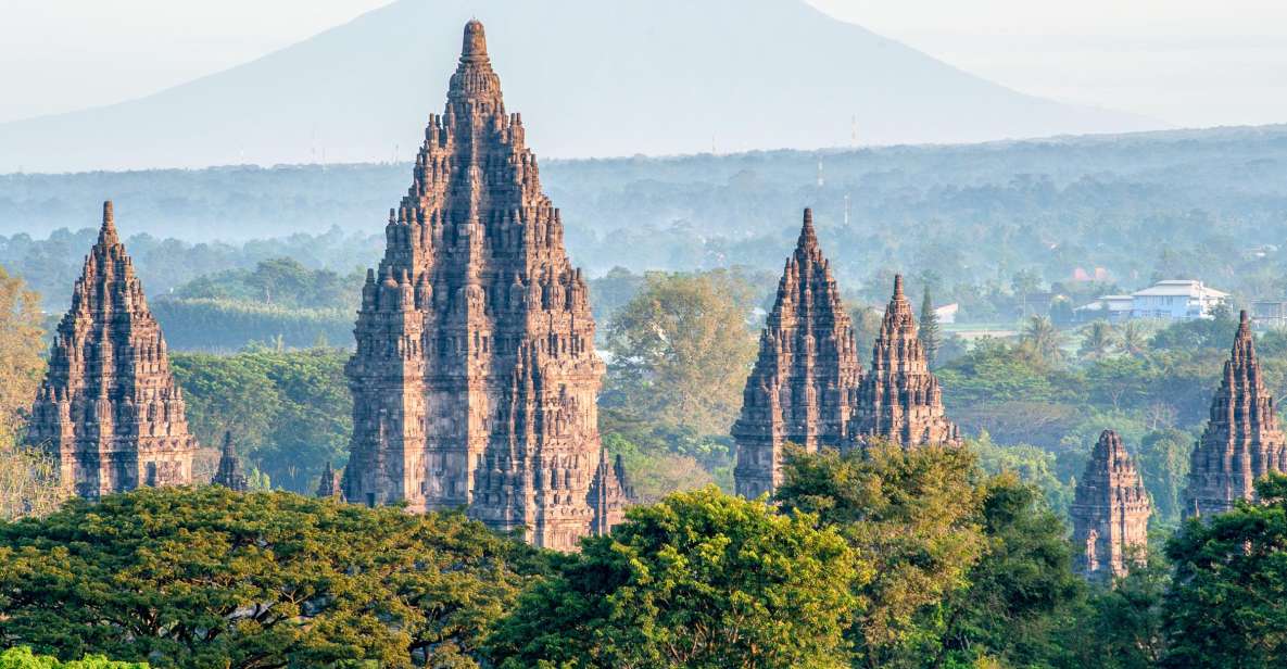 Yogyakarta: Palace, Water Castle & UNESCO Temple Guided Tour - Borobudur or Prambanan: Choosing Your UNESCO Temple Style