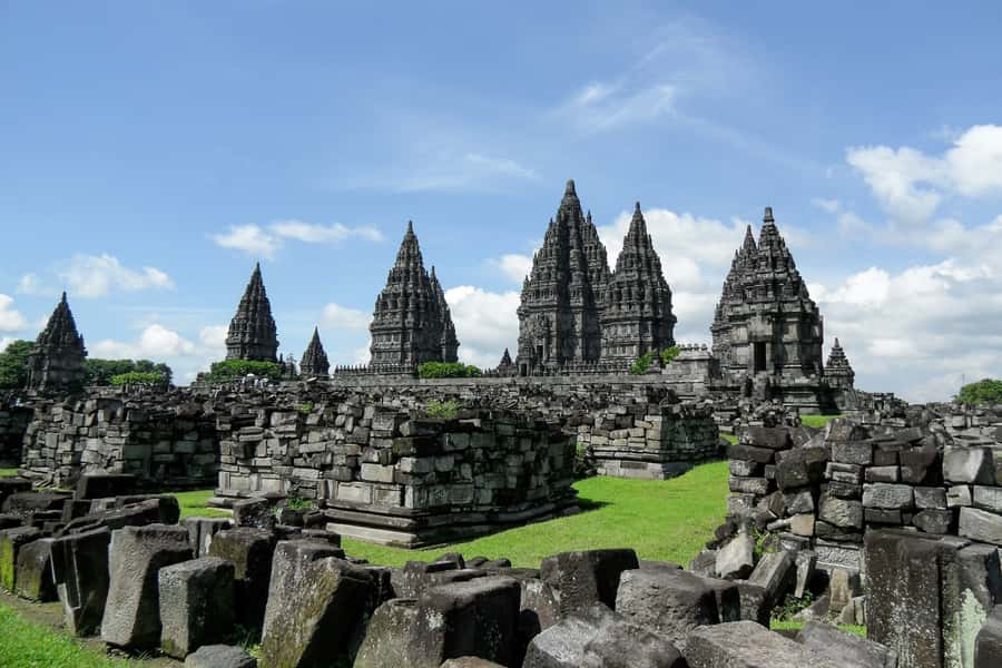 Yogyakarta: Palace, Water Castle & UNESCO Temple Guided Tour - Who This Tour Fits Best (and Who Might Prefer Something Else)