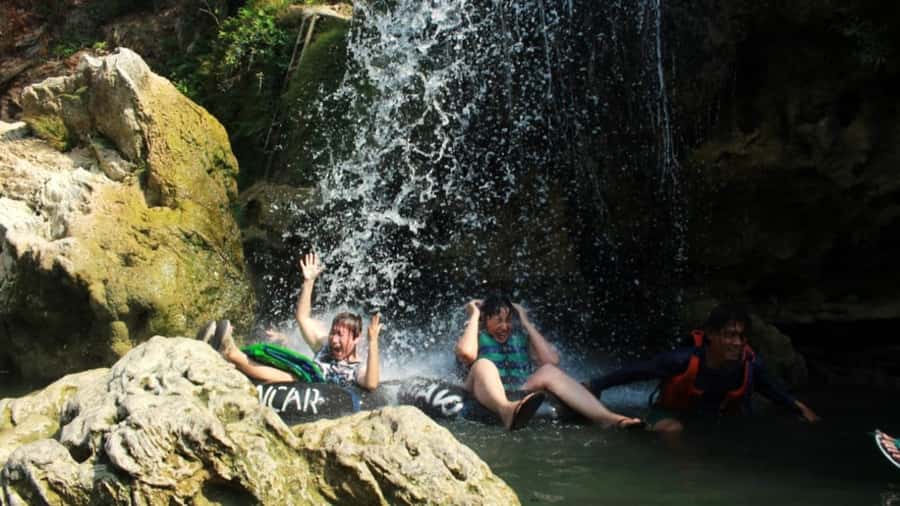 Yogyakarta: Pindul Cave Tubing and Oyo River Tubing - Switching to the Oyo River: clear water, gentle flow, and the waterfall moment