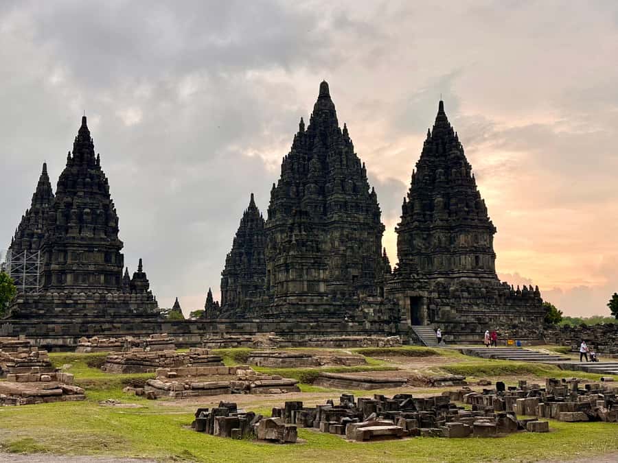 Yogyakarta: Prambanan Temple Afternoon Exploration - Why Prambanan at Afternoon Hours Feels Different