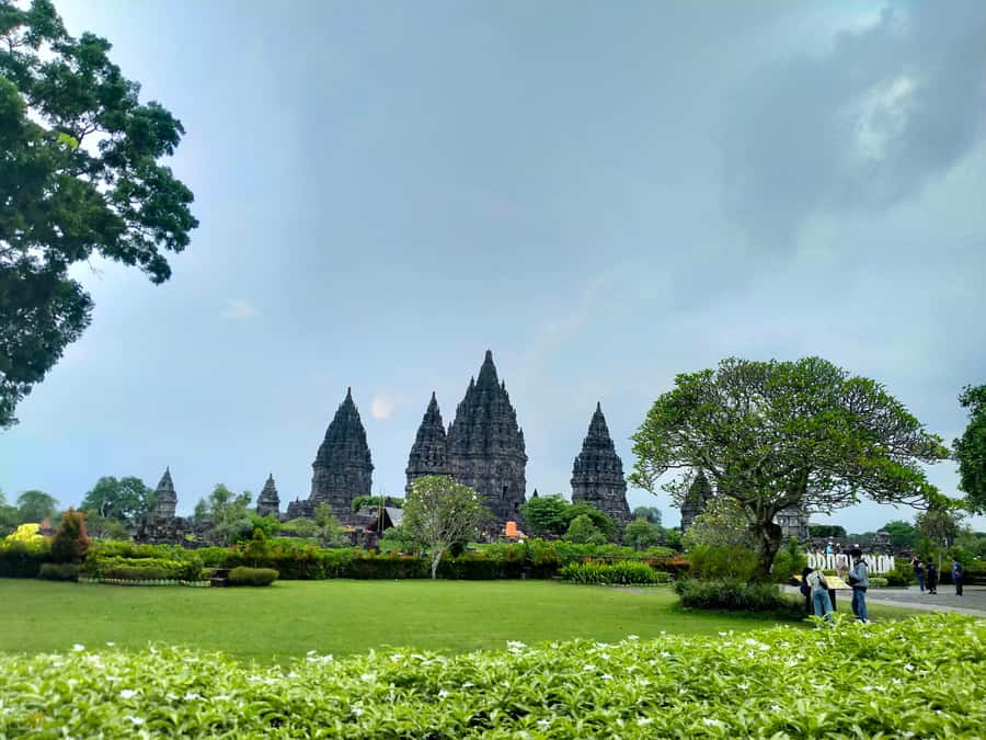 Yogyakarta: Prambanan Temple Afternoon Exploration - Getting Out of Yogyakarta: Pickup, Car Comfort, and a Real Small Group