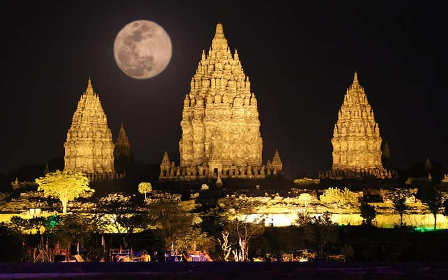 yogyakarta : prambanan temple sunset and ramayana ballet - Prambanan sunset plus Ramayana Ballet: why this combo works