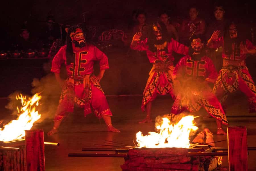 yogyakarta : prambanan temple sunset and ramayana ballet - Ramayana Ballet: story on stage, explained while you watch