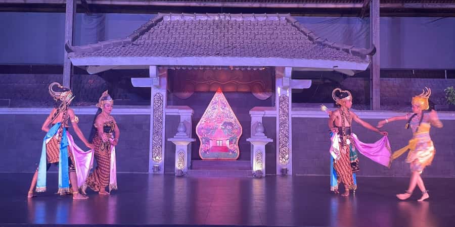 Yogyakarta: Ramayana Ballet Performance with Optional Dinner - Purawisata Amphitheater: the show runs 7:30–9:00 without dialogue