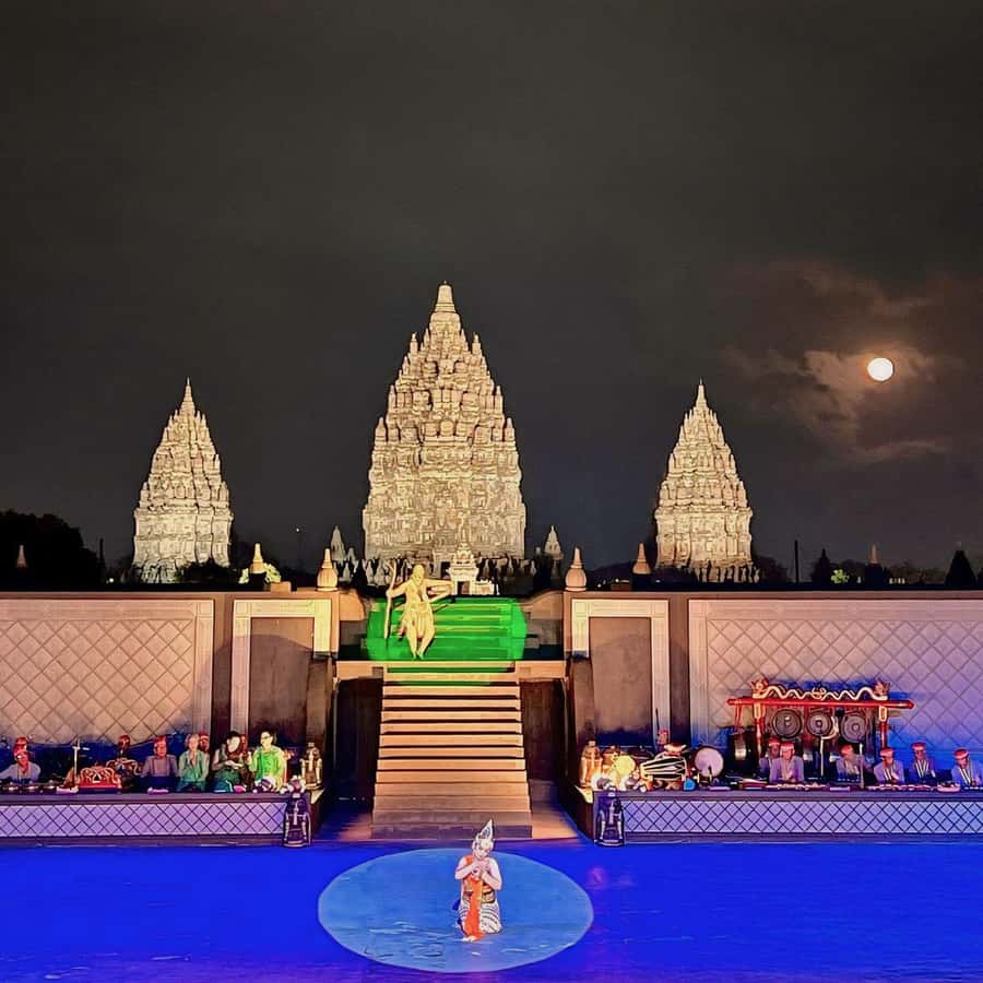 Yogyakarta : Ramayana Ballet Prambanan Show Ticket - The value in paying about $23: what you really get