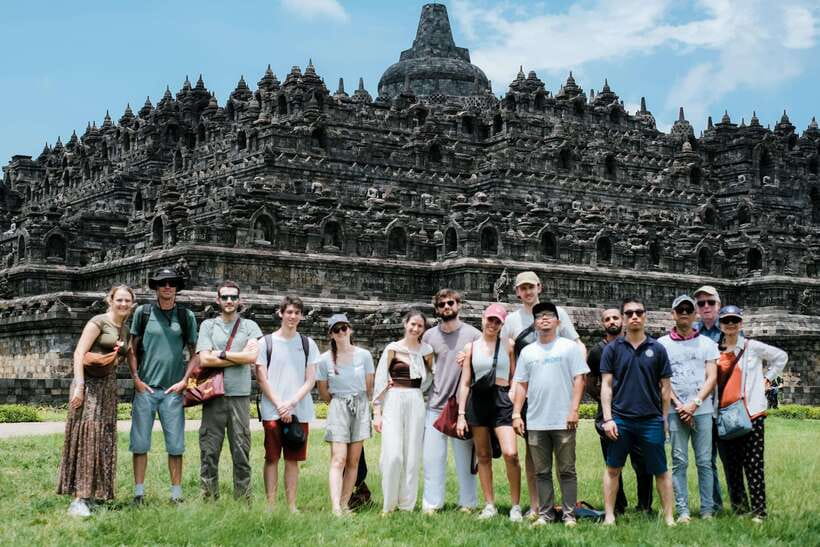 Yogyakarta: Setumbu Sunrise Borobudur Climb-up and Prambanan - Comfort tips for an 11-hour temple-and-volcano route