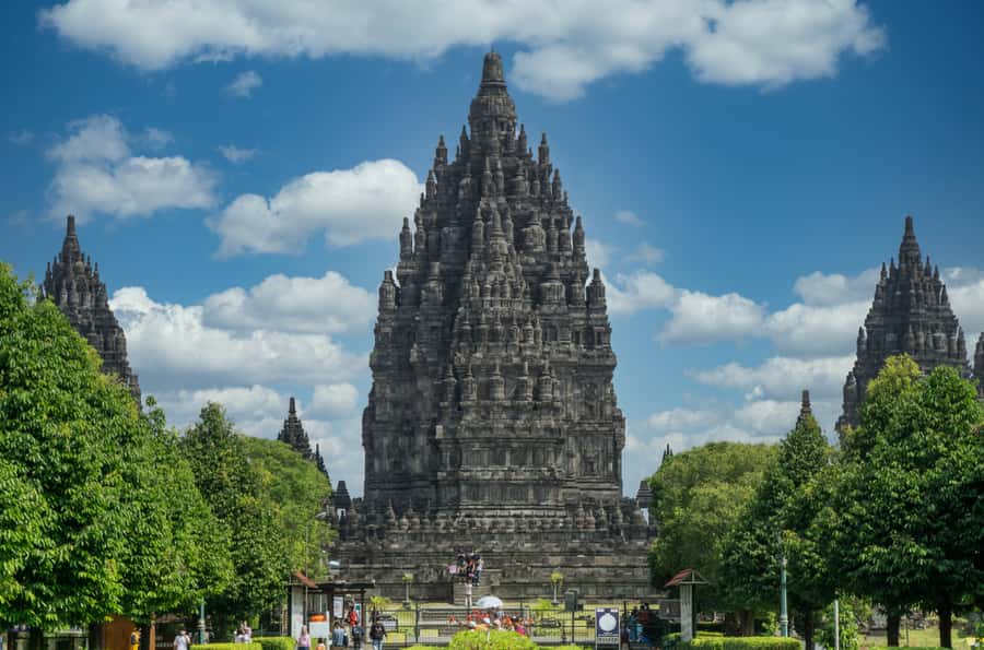 Yogyakarta: Setumbu Sunrise, Borobudur & Prambanan Day Tour - Key things to know before you go