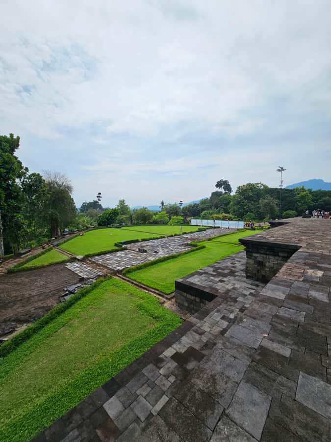 Yogyakarta; Sunrise from Borobudur Temple & Prambanan Guided - Tickets, prices, and whether the sunrise cap is worth paying for