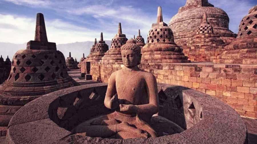 Yogyakarta: Sunrise setumbu, Borobudur and Prambanan Tour - Heat and Timing: Staying Comfortable at Borobudur