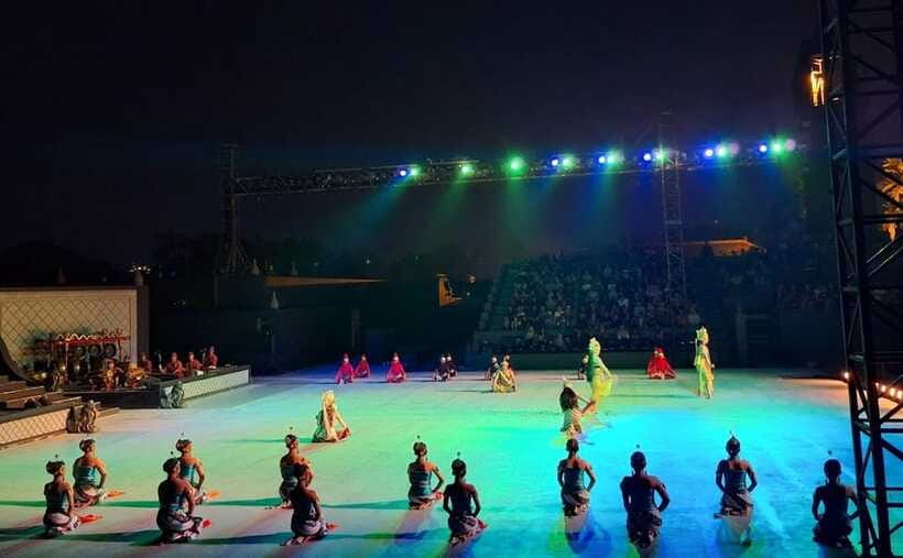Yogyakarta: Sunset Prambanan Temple & Ramayana Ballet - Dinner before the show: when food is part of the timing