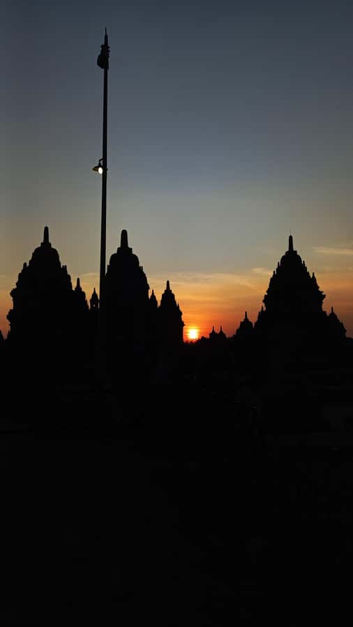 YOGYAKARTA VISIT PRAMBANAN TEMPLE SUNSET - Key points worth knowing