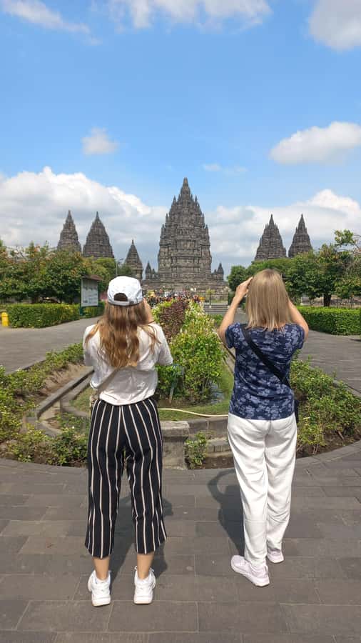 YOGYAKARTA VISIT PRAMBANAN TEMPLE SUNSET - Getting there: Yogyakarta pickup without the headache