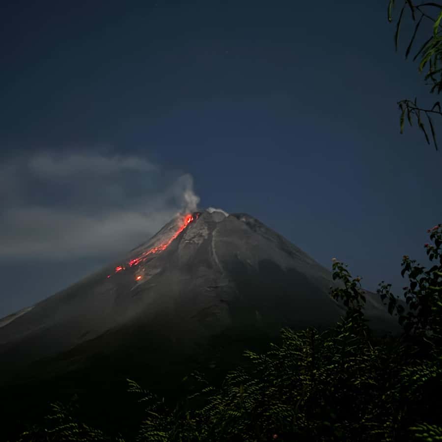 Yogyakarta Volcano: Merapi Volcano on Hilltop (Lava Viewing) - The non-hiking option: how the relaxed viewing works