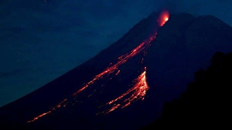 Yogyakarta Volcano: Mount Merapi on Hilltop (Lava View) - Hilltop Viewing: Watching Lava From About 6 km Away
