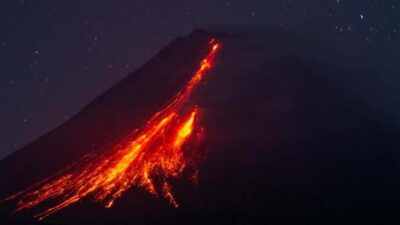 Yogyakarta Volcano: Mount Merapi on Hilltop (Lava View) - The 7 PM Pickup and The Drive Into Cooler Mountain Air