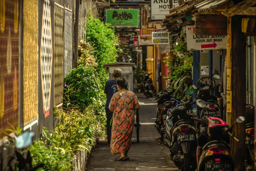 Yogyakarta : Walking Tour and Food Tasting inside Palace - Yogyakarta Royal Palace: where guided time pays off
